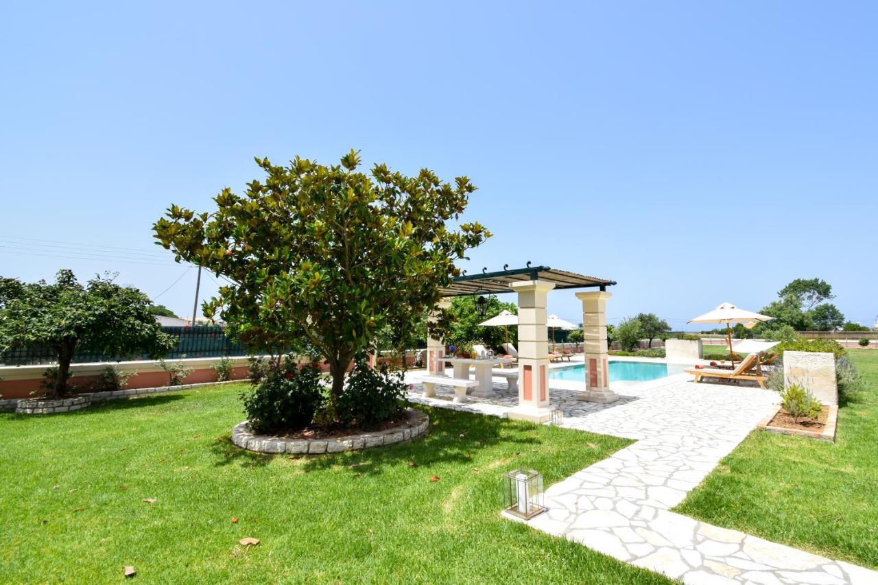 Villa Rose Corfu Almiros strand