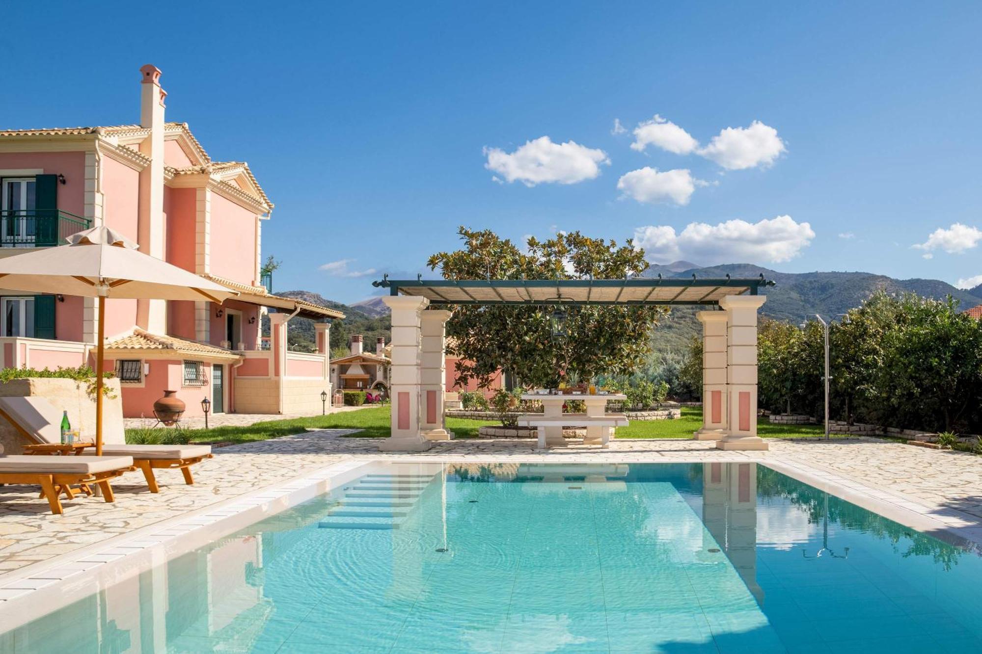 Rose Corfu Villa Almiros strand