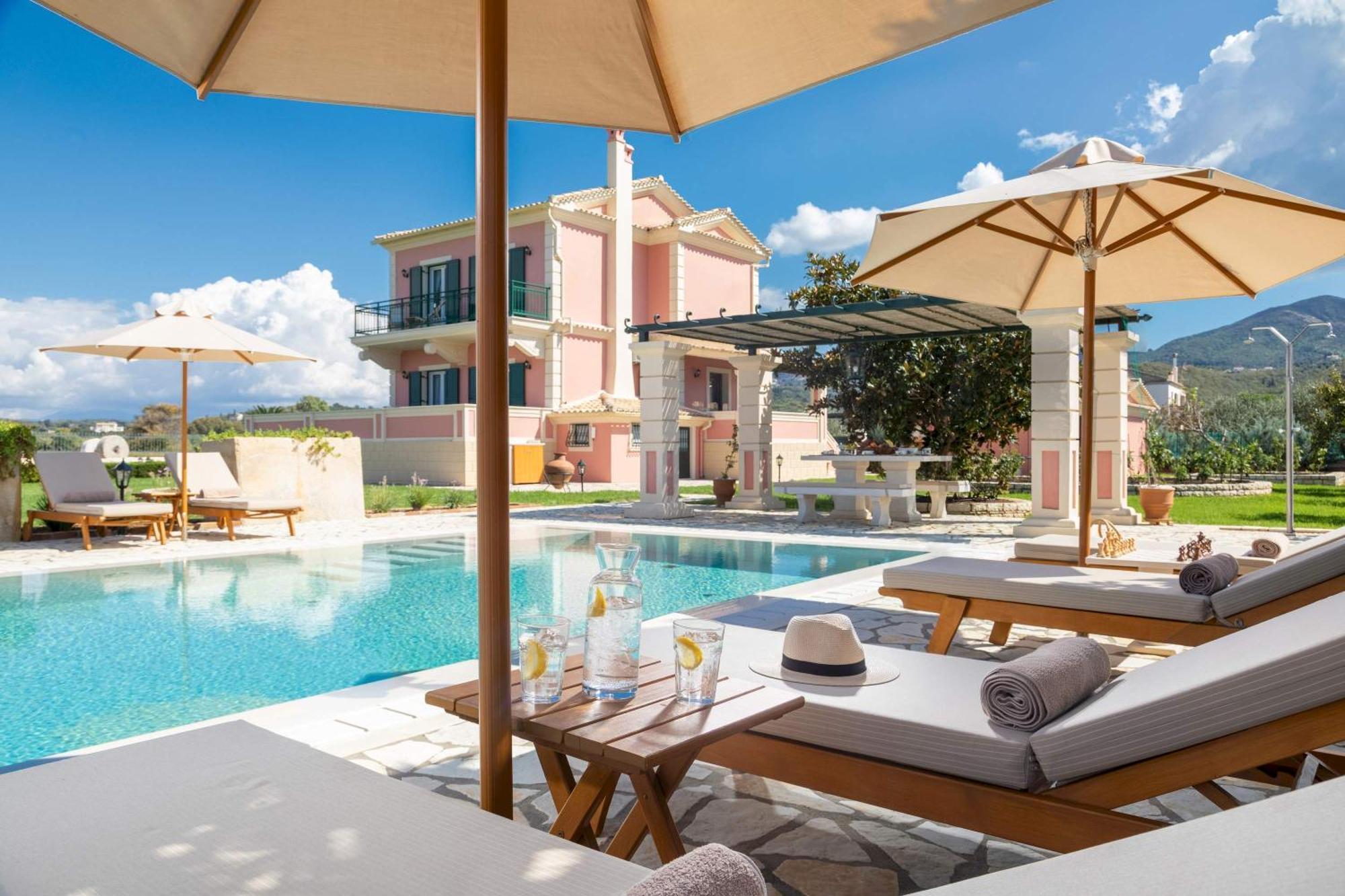 Villa Rose Corfu Almiros strand
